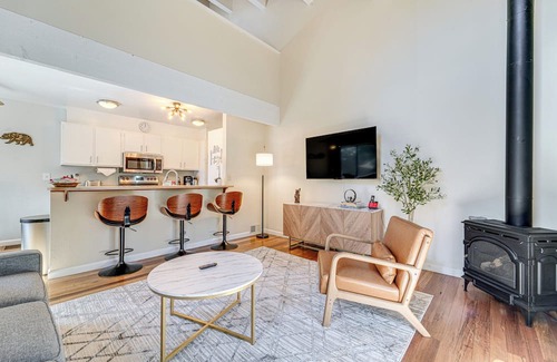 Kings Beach Haus | 5 Mi to Northstar: Chic Unit w/Decks!