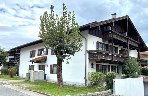 Prien am Chiemsee Wohnung | Apartment 42sqm with balcony and mountain view