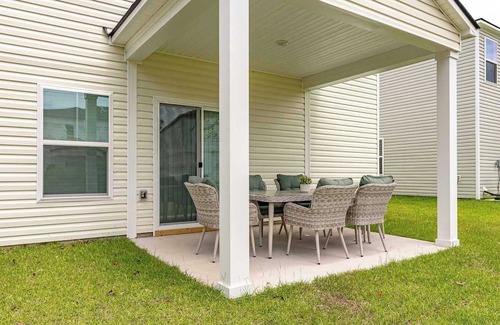 Johns Island Haus | The Gem on Jancus St E#41505