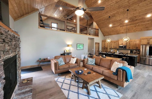 Drasco Kabine | Cedar Pointe Lodge