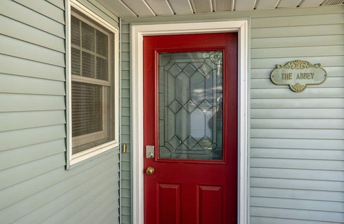 North Webster Hütte | Cozy three-bedroom cottage perfect for a lakeside get-away