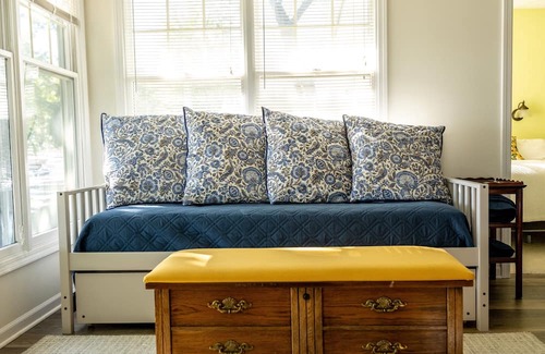 North Webster Hütte | Cozy three-bedroom cottage perfect for a lakeside get-away