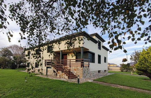 Figueras (Castropol) Haus | Beautiful and spacious country house in Ribadeo, with large property