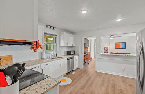 Augusta Haus | Hurricane Info Updated ~ Check Description ~ Pet Friendly ~ Pool