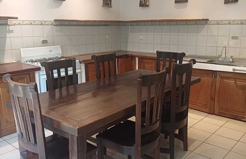 Veintisiete de Abril Haus | 3-bedroom house in charming Veintisiete de Abril with Private Pool AC, & WiFi
