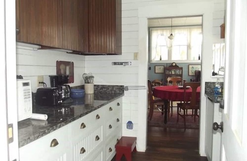 Craftsbury Haus | Ann’s Schoolhouse in beautiful Vermont