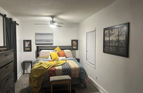 Riverview Haus | 3-bedroom cottage in beautiful Jacksonville Florida with WiFi, AC, and heating.