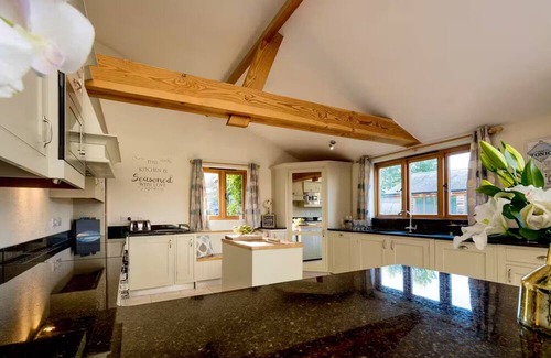 Wellington Haus | Jurston Lane Barn Family Retreat