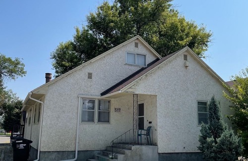 South Side Haus | Spacious 6-bedroom house with fitness room, WiFi in enchanting Billings