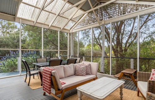 St Leonards Haus | Seaside Sanctuary - Beautiful family home located right next to the beach.