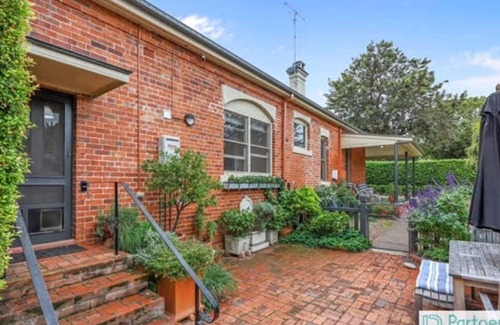 East Tamworth Haus | Charming 4-Bedroom Property with Pool in Tamworth