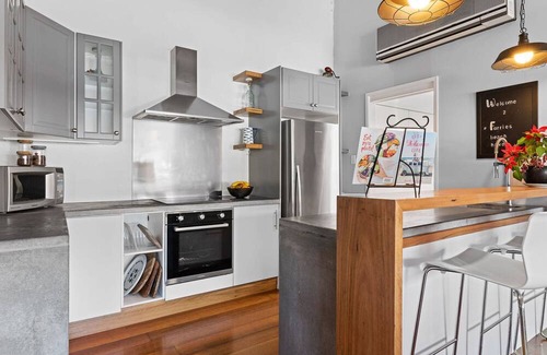 Forresters Beach Haus | Beachside Bliss Forresters Beach