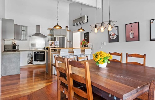 Forresters Beach Haus | Beachside Bliss Forresters Beach