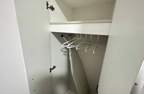 Kidderminster Wohnung | Relaxing Studio Apartment in Scenic Kidderminster