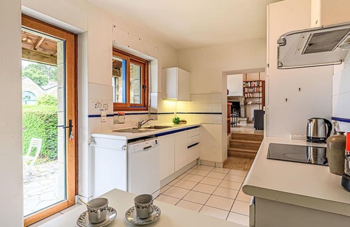 La Trinite-sur-Mer Haus | Wonderful private villa for 4 guests with TV, terrace and parking