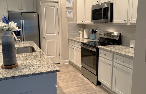 Buford Haus | Spacious 5-bedroom house in wonderful Buford/Dacula