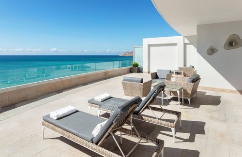 El Marasal Resort | 3 BEDROOM OCEANFRONT LUXURY GARZA BLANCA RESORT - CABO - NOV. 30 - DEC. 7, 2024
