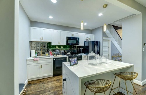 Fairlawn Haus | Emerald Escape Hilltop Home