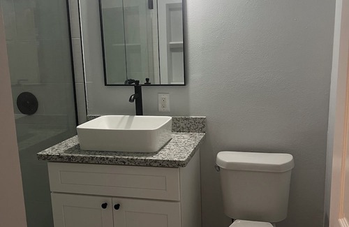 Chalmette Wohnung | Charming 2-bedroom apartment with WiFi, AC in peaceful Chalmette