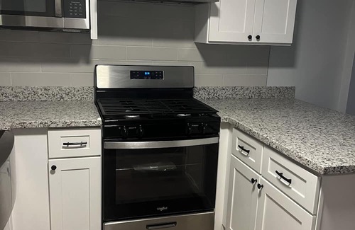 Chalmette Wohnung | Charming 2-bedroom apartment with WiFi, AC in peaceful Chalmette