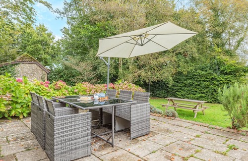 Eleighwater Haus | The Old Thatched Cottage