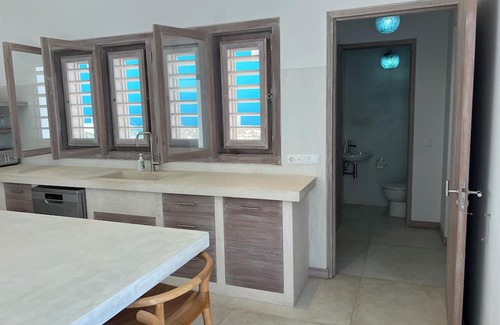 Kralendijk Haus | Brand New, Private Oceanfront Villa with Breathtaking Diving in Your Backyard
