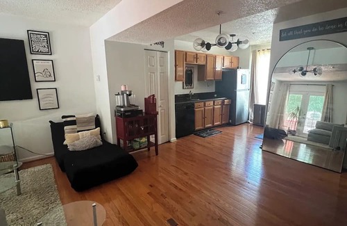 Walker Mill Haus | Work Home!