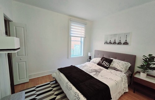Saint-Laurent Wohnung | Appartement à 100m du Métro, en Face D'un Parc