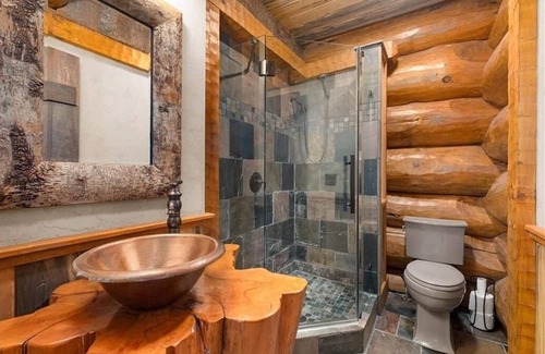 Talking Rock Kabine | Large and charming 4-bedroom log cabin in the Georgia mountains