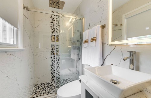 Oxon Hill-Glassmanor Wohnung | Modern Fort Washington Apt: 14 Mi to National Mall