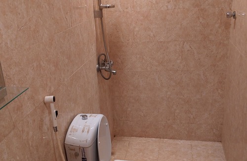 Mecca Haus | New hotel in the Heart of Salam Market,n Al Azizyah, Makkah.