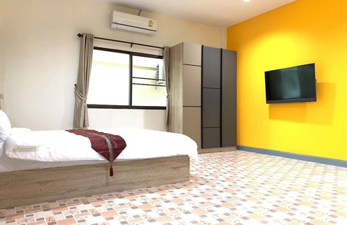 Hang Dong Wohnung | Fully furnished 32 SQM studio with kitchen, wifi and pool access.