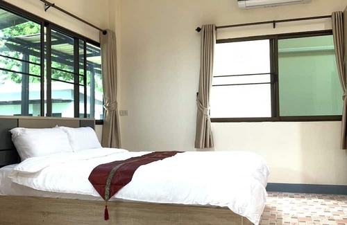 Hang Dong Wohnung | Fully furnished 32 SQM studio with kitchen, wifi and pool access.