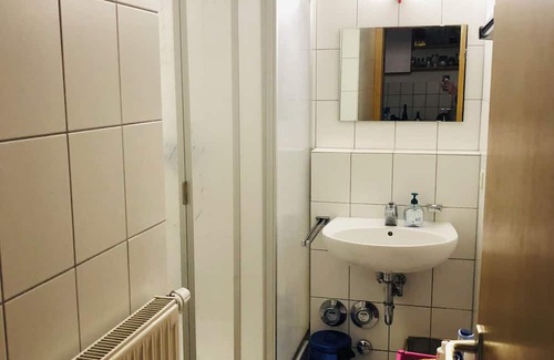 Trossingen Wohnung | Gemütliche, Voll Ausgestattete Einzimmerwohnung in Trossingen