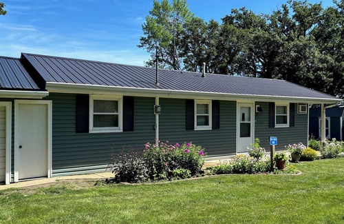 Martin County Kabine | Cozy Lake Cabin near the Fox Lake Event Center
