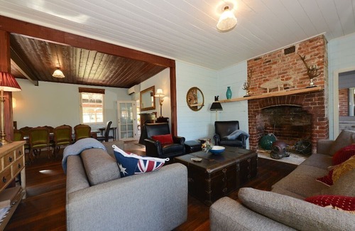 South Bruny Haus | Ventnor Guest House ~enchanting Cottage!