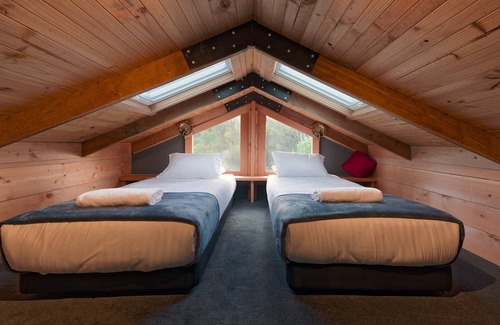 South Bruny Haus | Cloudy Creek Cottage ~float in serenity!