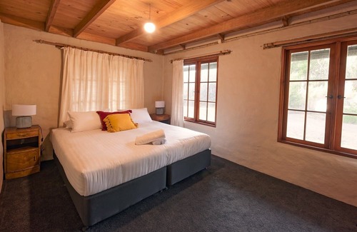 South Bruny Haus | Cloudy Creek Cottage ~float in serenity!