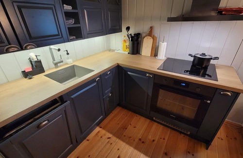 Loten Municipality Kabine | Cosy 3-bedroom cabin with WiFi in Innlandet.