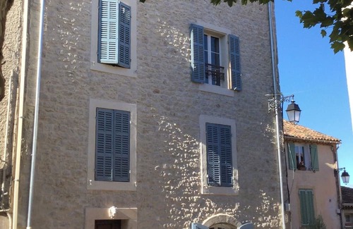 Tavernes Haus | Demeure Vigneronne de 280m² Avec Jardin. 5 Suites Dont une Double, 12 Couchages