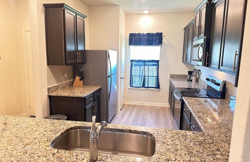 Atascocita Haus | Spacious 5-bedroom house in welcoming Humble… Minutes to AIH Airport!