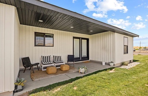 Gooding County Haus | *Heart of Wendell*Massive yard*fire pit*Parking