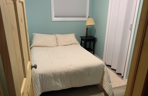 Algoma District Hütte | Welcome to the Cozy Cottage with sand beach, WiFi and AC in delightful Thessalon