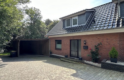 Oeversee Wohnung | Gemütliche Ferienwohnung in Haushälfte Nähe Flensburg