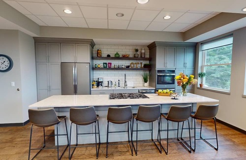 Bath Haus | The Nest House Stay & Play