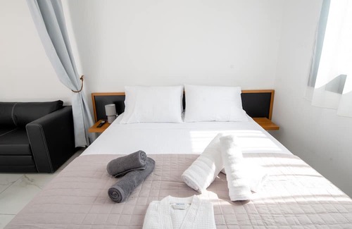 Zakhloritika Wohnung | Grand Relax Suite 2 with Private Jacuzzi