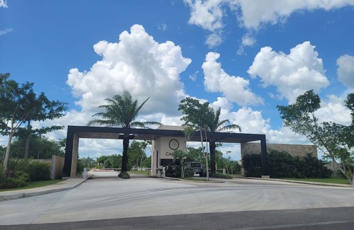 Merida Haus | Charming 3-bedroom townhome with AC and WiFi in delightful Sitpach