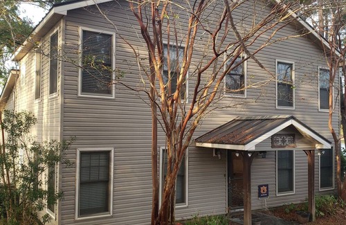 Little Kowaliga Kabine | Charming 4-bedroom/4-bath lake cabin with WiFi and AC on beautiful Lake Martin