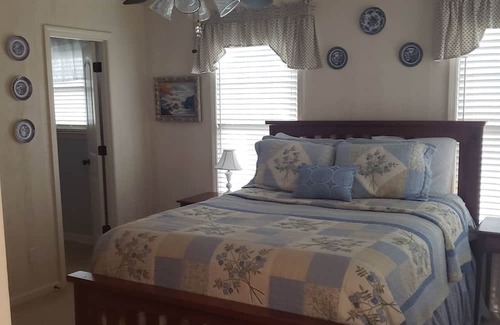 Little Kowaliga Kabine | Charming 4-bedroom/4-bath lake cabin with WiFi and AC on beautiful Lake Martin