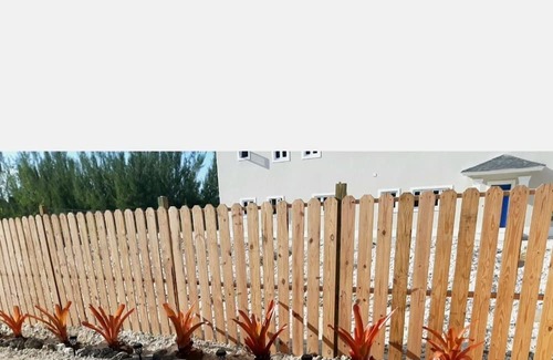 Gambier Haus | Newly built cozy studio in western Nassau, 3 minutes from airport and beaches